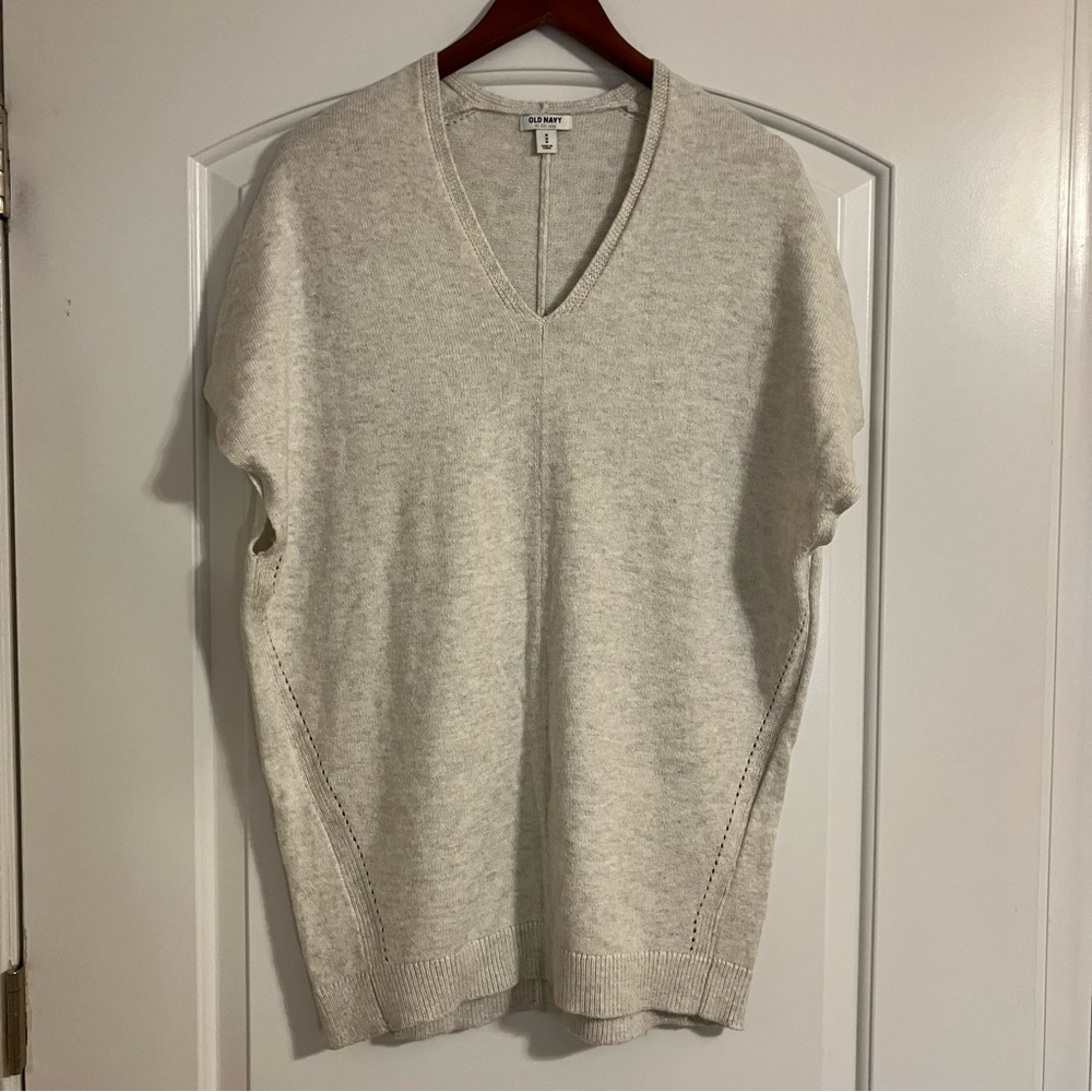 Old Navy‎ Dolman V-Neck Sweater Vest Light Grey Women’s M